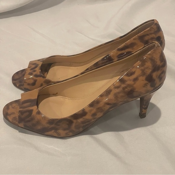 J.Crew Patent Leather Peep Toe Heels Leopard Print Size 9.5 Made In Italy - Picture 5 of 10